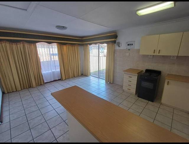 1 BEDROOM PROPERTY TO RENT IN BLUEWATER BAY